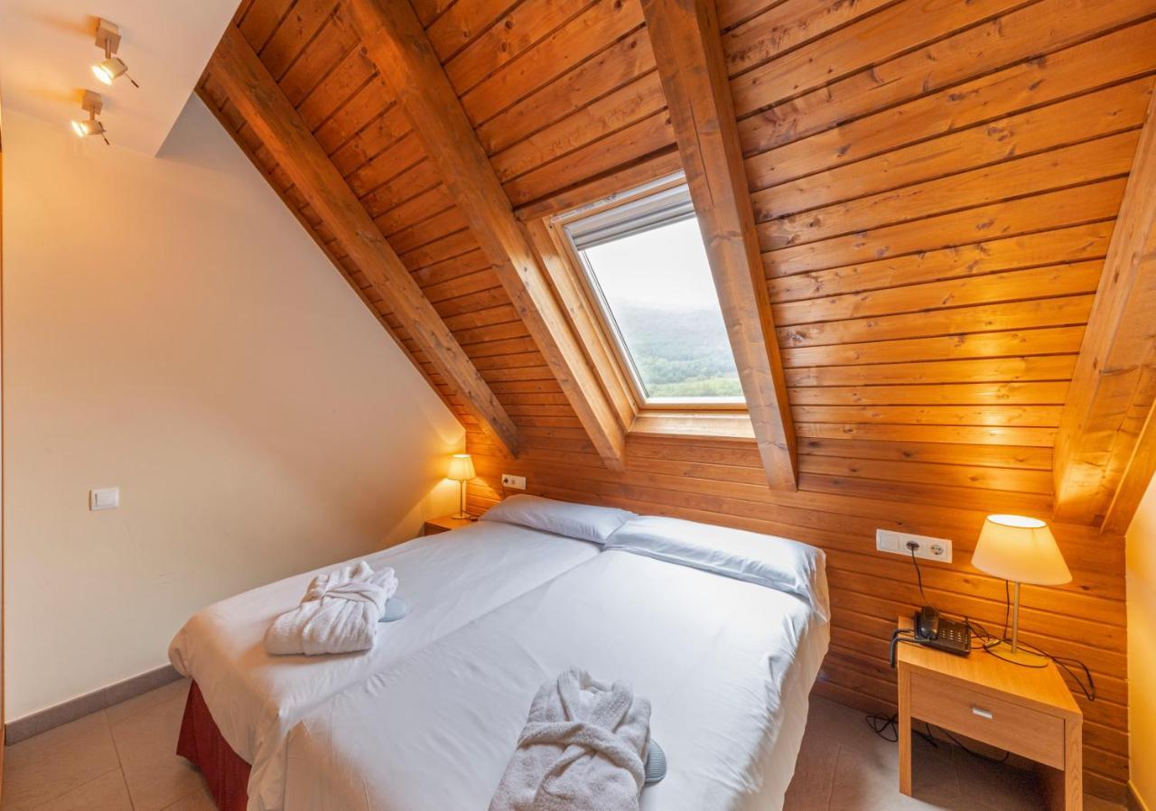 Apartaments Trainera Esterri d'Àneu Buitenkant foto