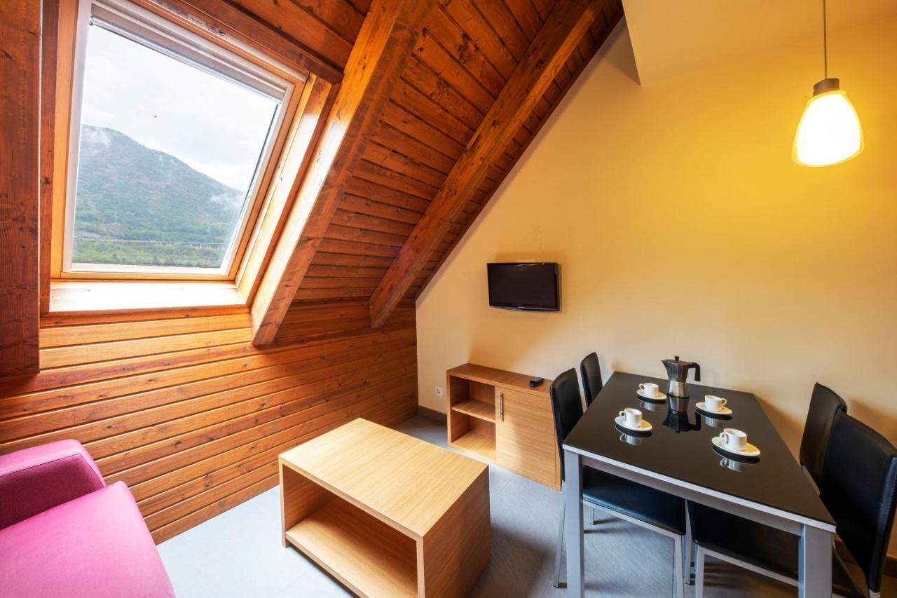 Apartaments Trainera Esterri d'Àneu Buitenkant foto