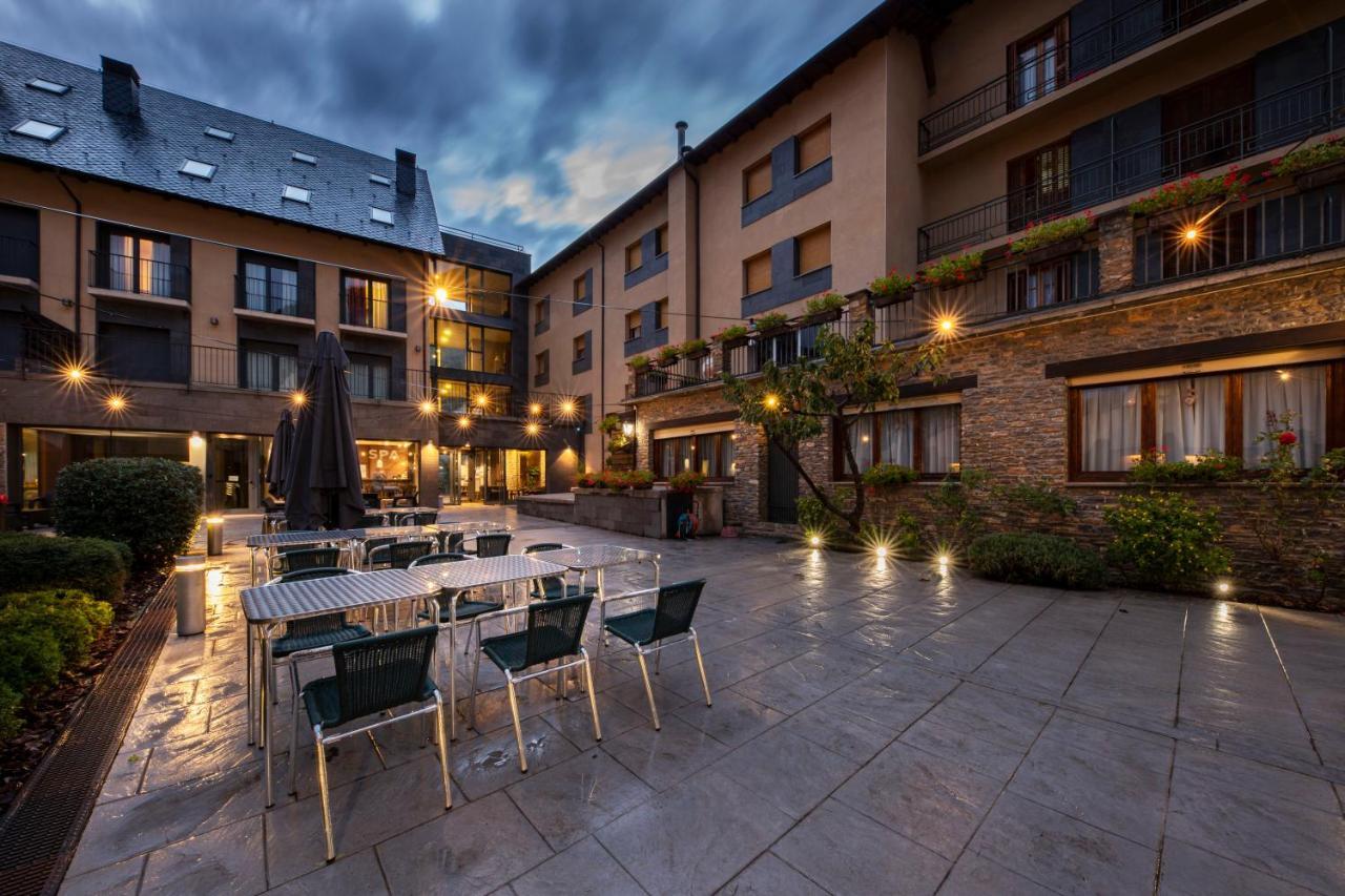 Apartaments Trainera Esterri d'Àneu Buitenkant foto
