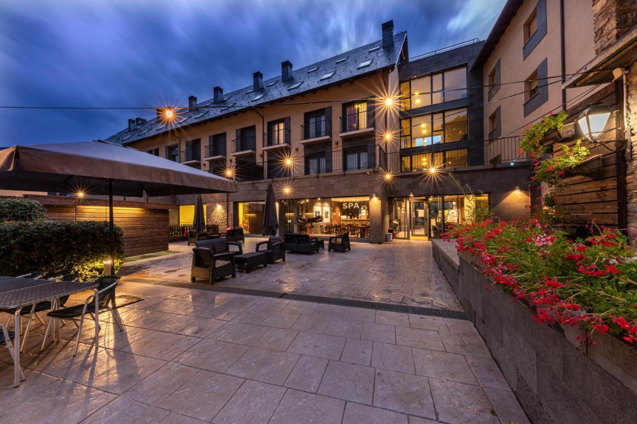 Apartaments Trainera Esterri d'Àneu Buitenkant foto