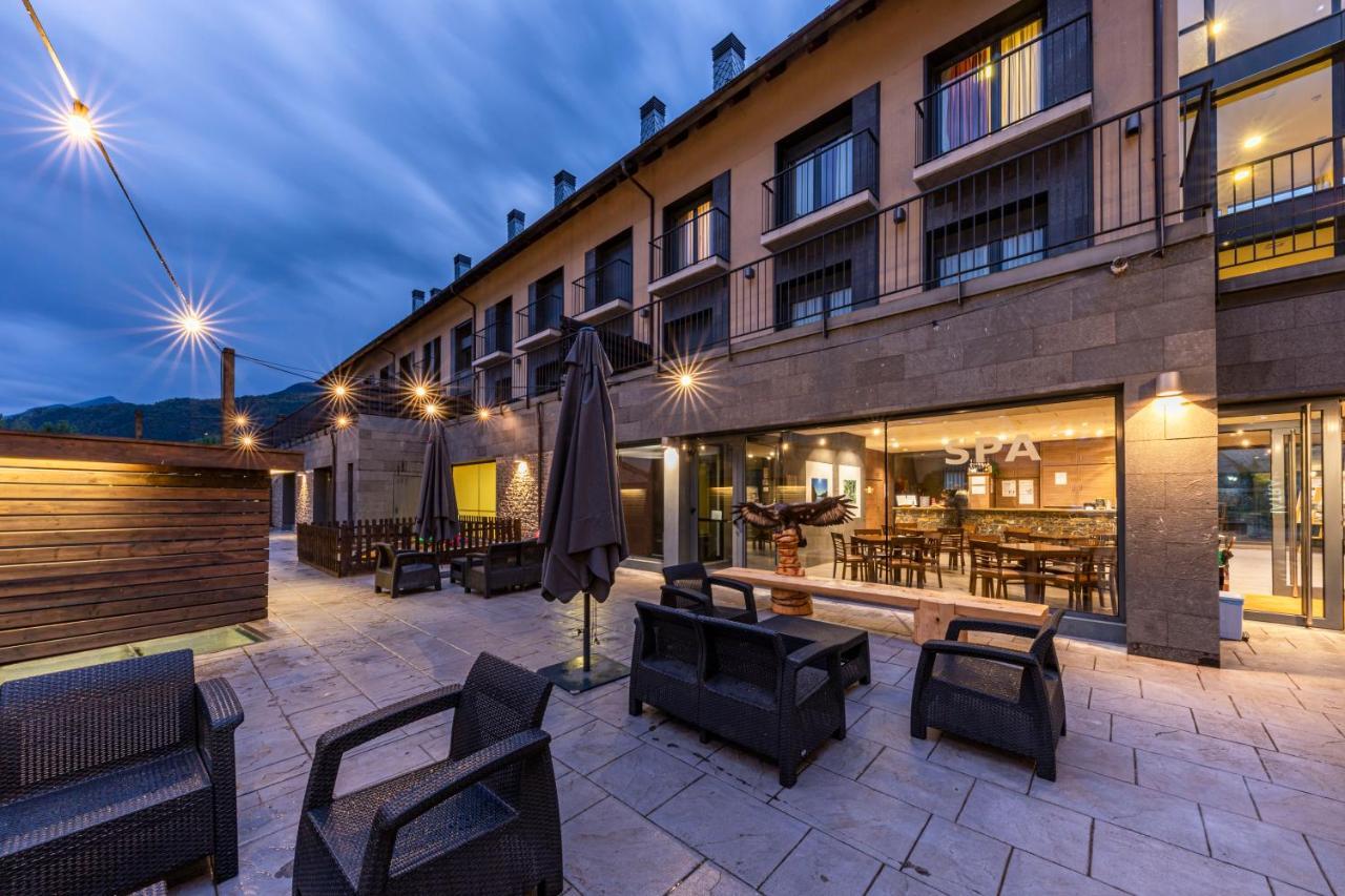 Apartaments Trainera Esterri d'Àneu Buitenkant foto